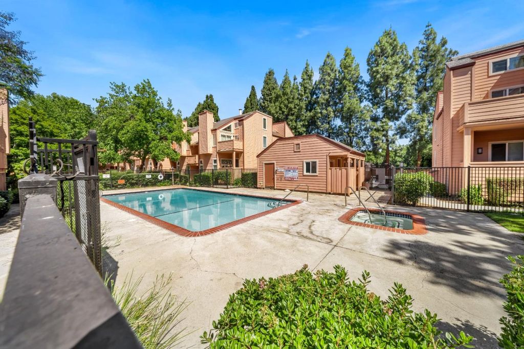 Photo of 287 Sumba Court, San Jose, CA 95123 (MLS # ML82039363)