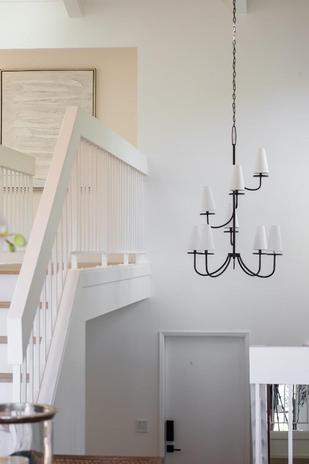 Photo of 10669 Magdalena Road, Los Altos Hills, CA 94024 (MLS # ML82039047)