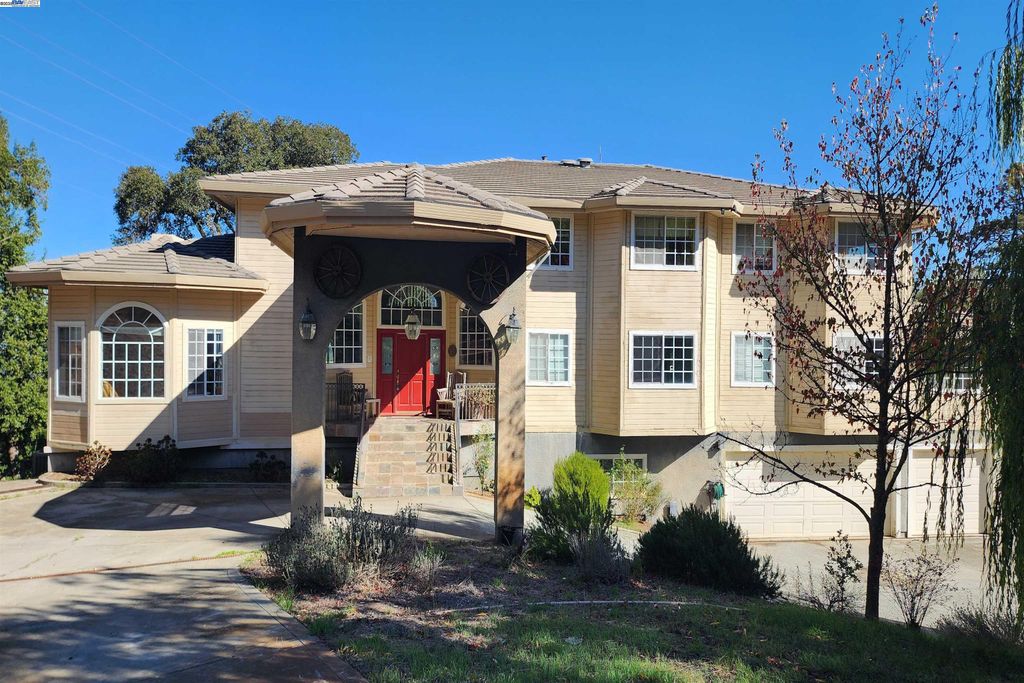 Photo of 245 Heacox Rd, Woodside, CA 94062 (MLS # 41116235)