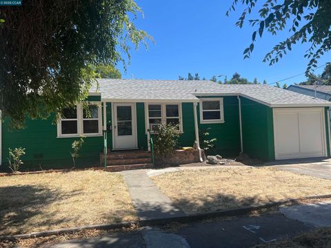 Photo of 2656 Garden Ave, Concord, CA 94520 (MLS # 41114640)