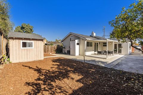 A home in East Palo Alto