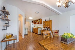 Listing photo 10