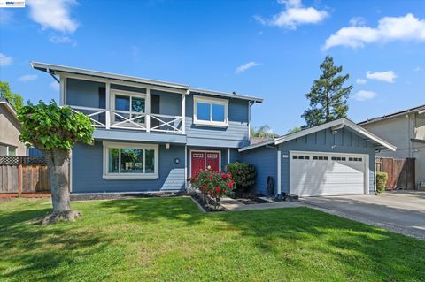 Photo of 4767 Del Valle Pkwy, Pleasanton, CA 94566 (MLS # 41130853)