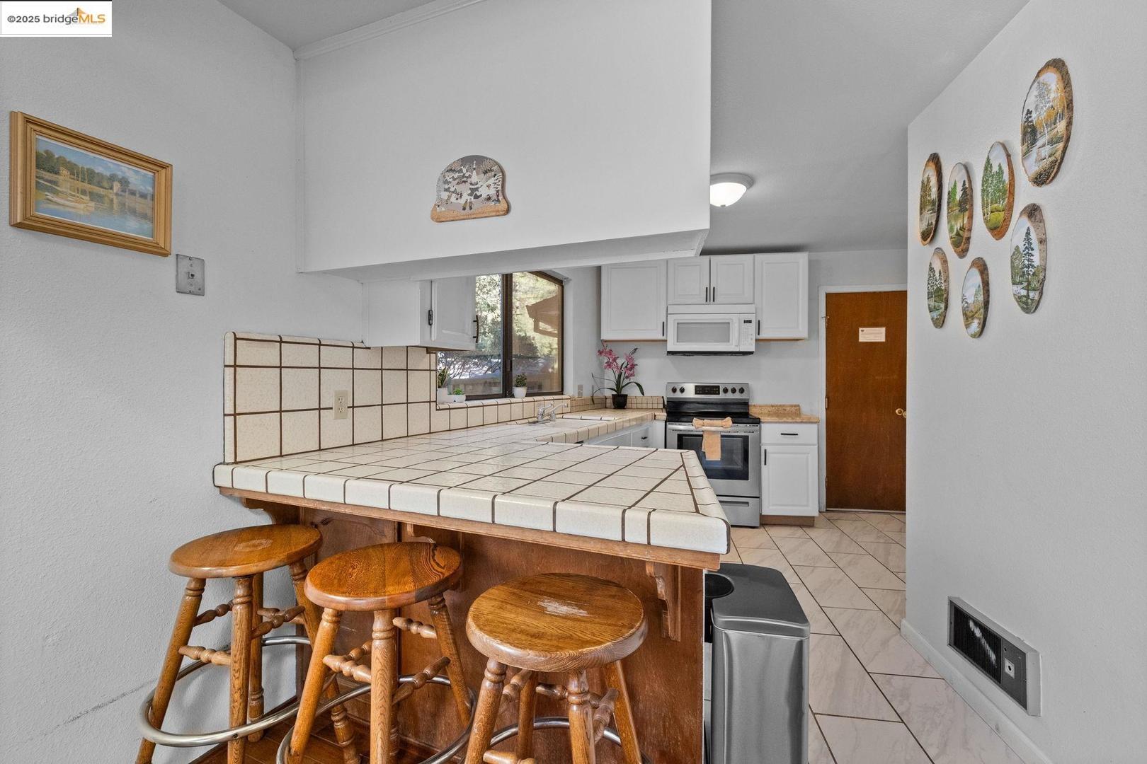 Groveland, California 95321, United States, 4 Bedrooms Bedrooms, ,3 BathroomsBathrooms,Residential,Active,249653