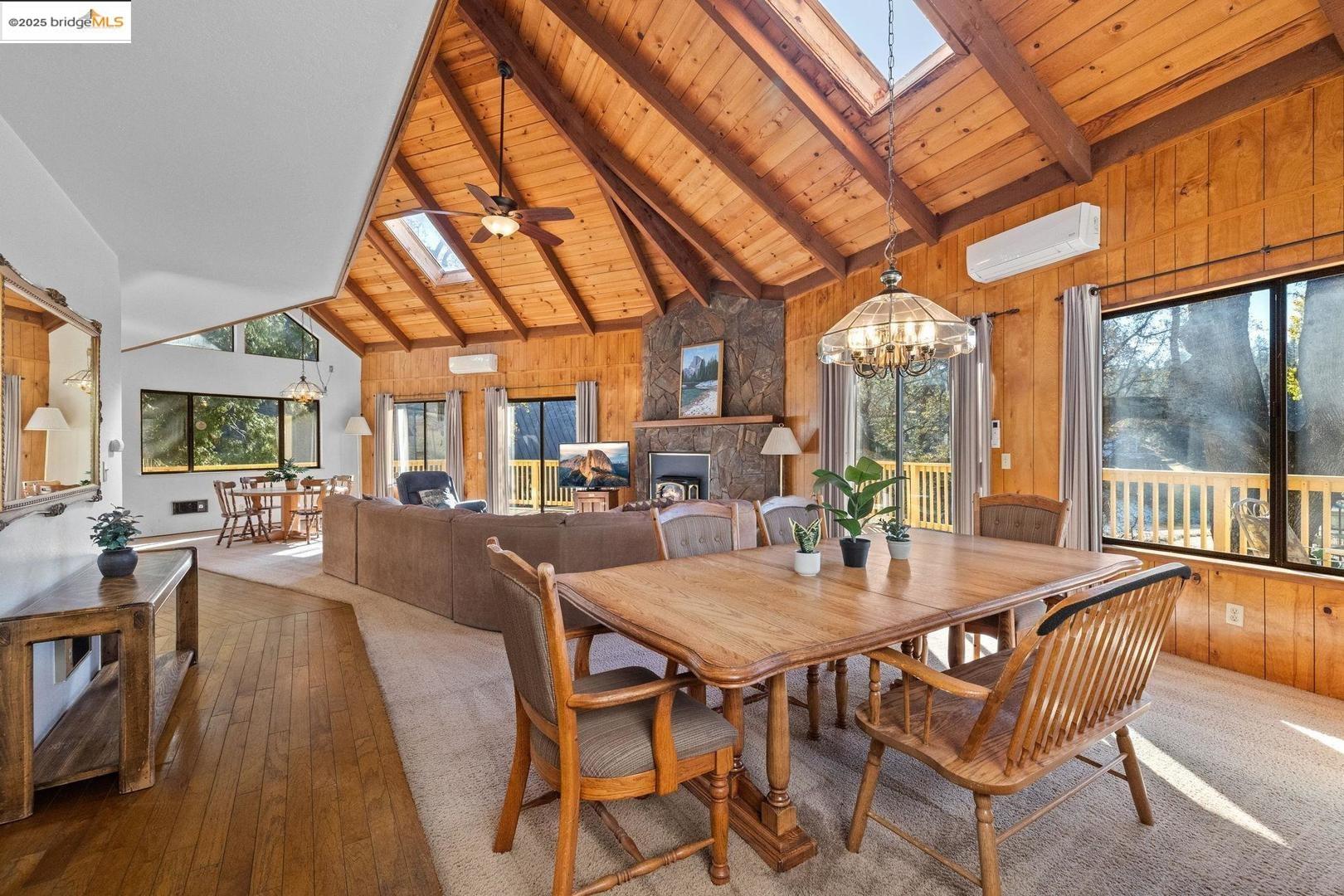 Groveland, California 95321, United States, 4 Bedrooms Bedrooms, ,3 BathroomsBathrooms,Residential,Active,249653