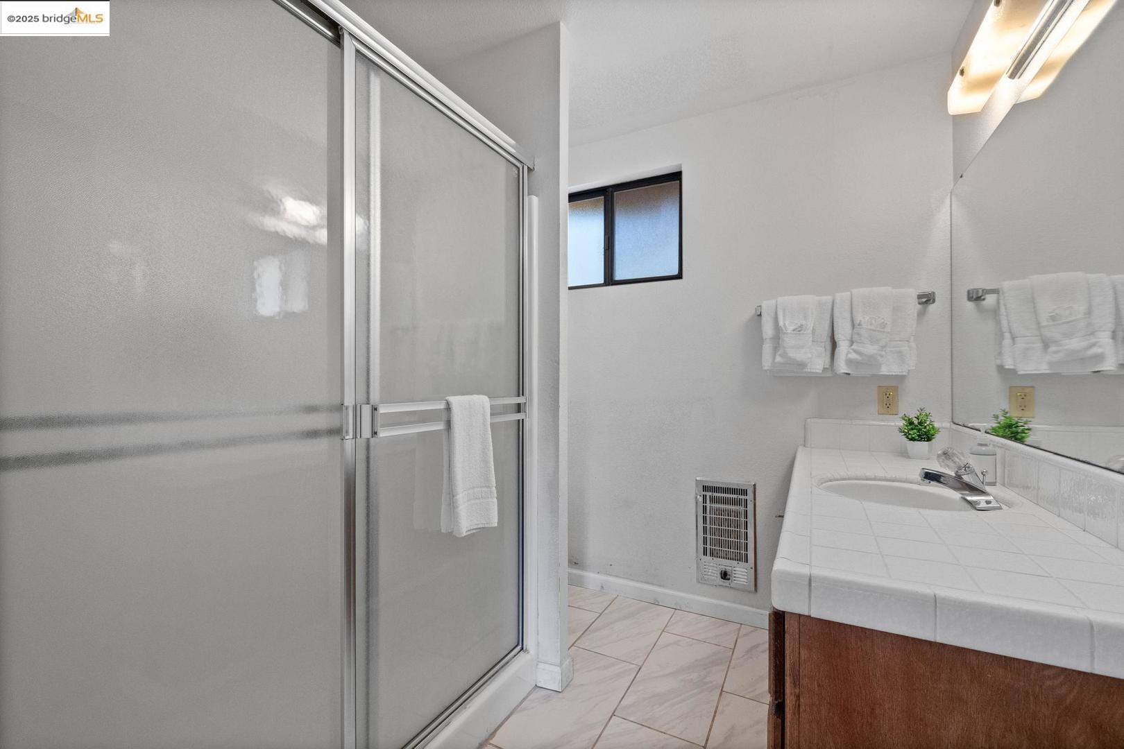 Groveland, California 95321, United States, 4 Bedrooms Bedrooms, ,3 BathroomsBathrooms,Residential,Active,249653