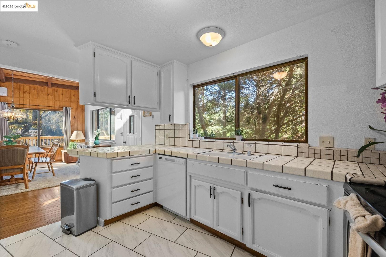 Groveland, California 95321, United States, 4 Bedrooms Bedrooms, ,3 BathroomsBathrooms,Residential,Active,249653