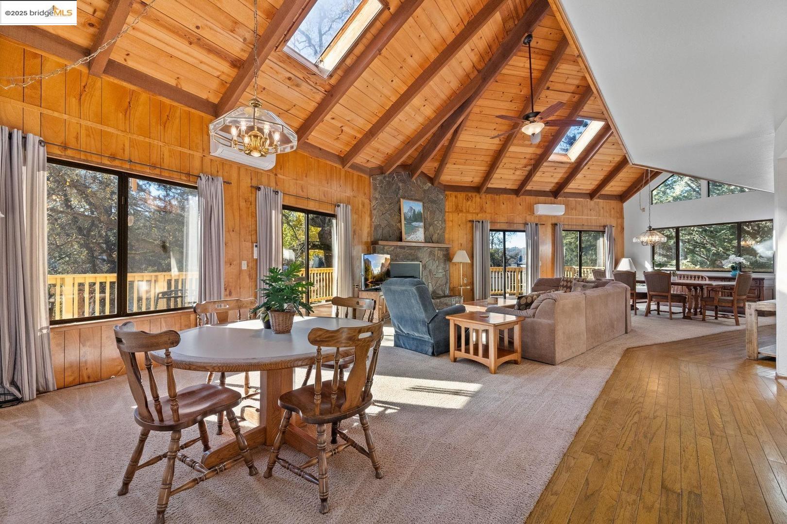 Groveland, California 95321, United States, 4 Bedrooms Bedrooms, ,3 BathroomsBathrooms,Residential,Active,249653