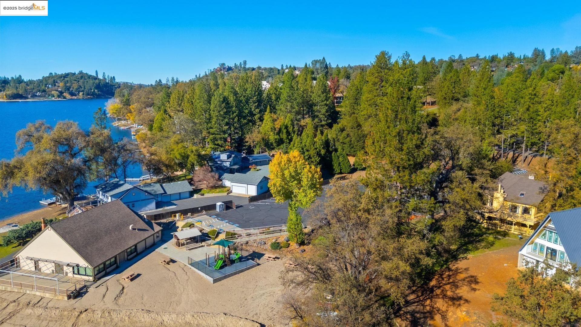 Groveland, California 95321, United States, 4 Bedrooms Bedrooms, ,3 BathroomsBathrooms,Residential,Active,249653