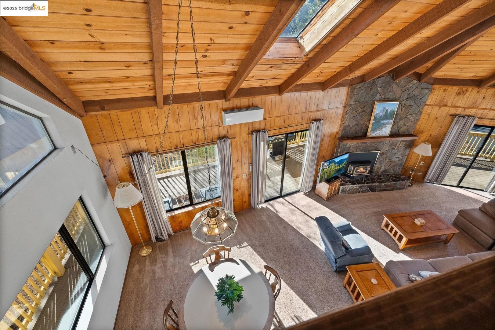 Groveland, California 95321, United States, 4 Bedrooms Bedrooms, ,3 BathroomsBathrooms,Residential,Active,249653