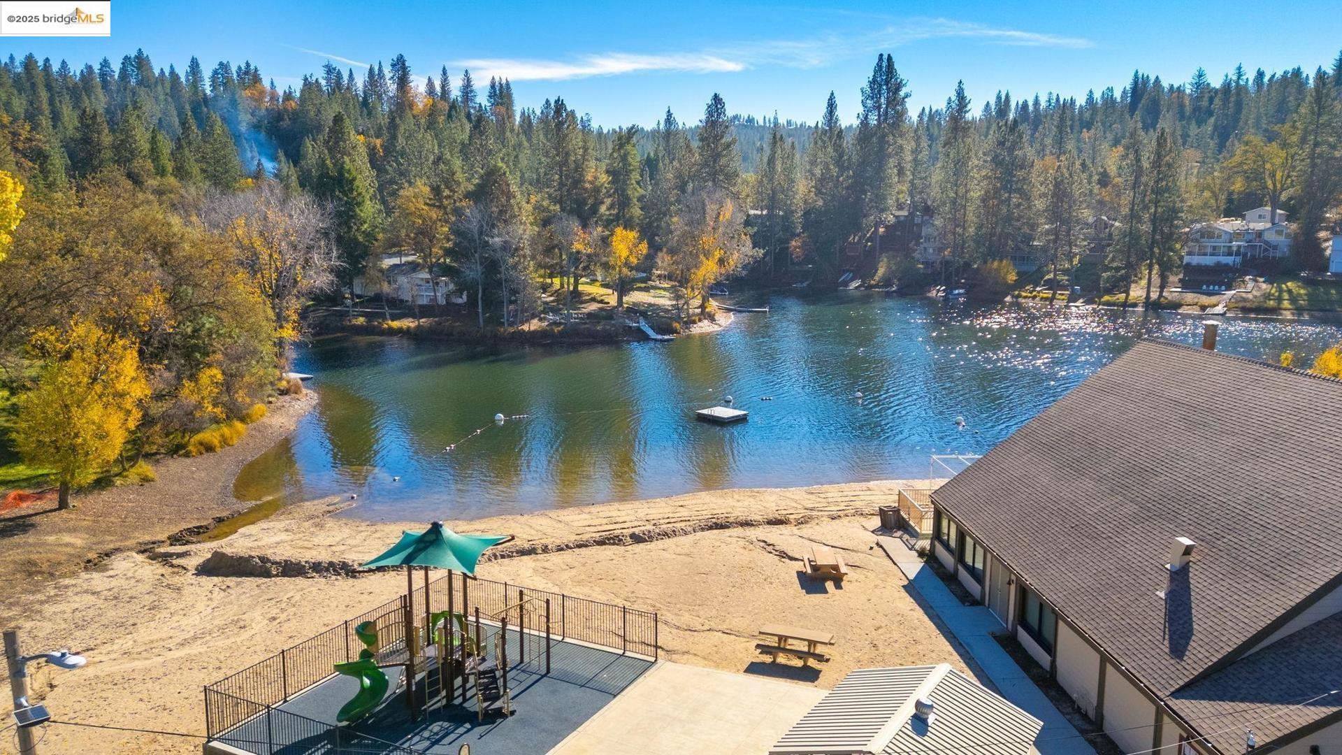 Groveland, California 95321, United States, 4 Bedrooms Bedrooms, ,3 BathroomsBathrooms,Residential,Active,249653