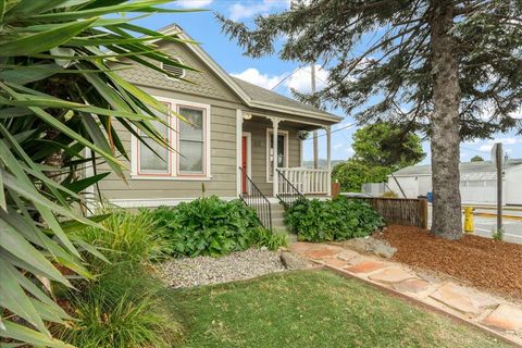 815 River Street, Santa Cruz, CA 95060 - MLS#: ML82003356
