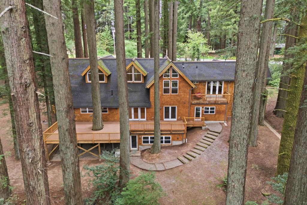 Photo of Woodside, CA 94062 (MLS # ML82041075)