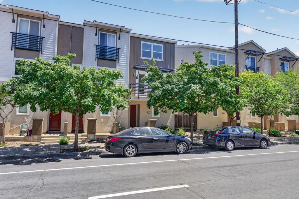 Photo of 796 N 10th Street #1, San Jose, CA 95112 (MLS # ML82048159)