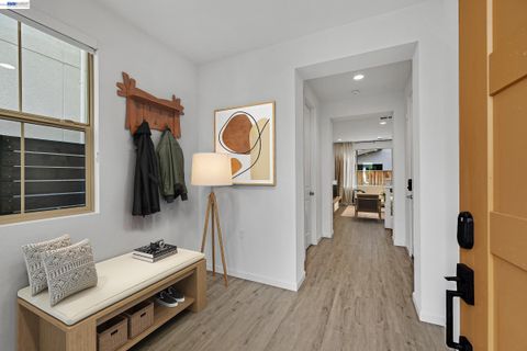 Photo of 5990 Peridot Pl, Dublin, CA 94568 (MLS # 41125584)