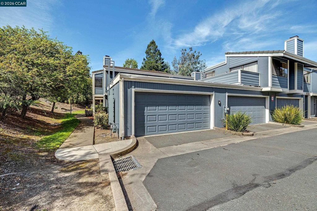 Photo of 504 Athena #5, Hercules, CA 94547 (MLS # 41128881)