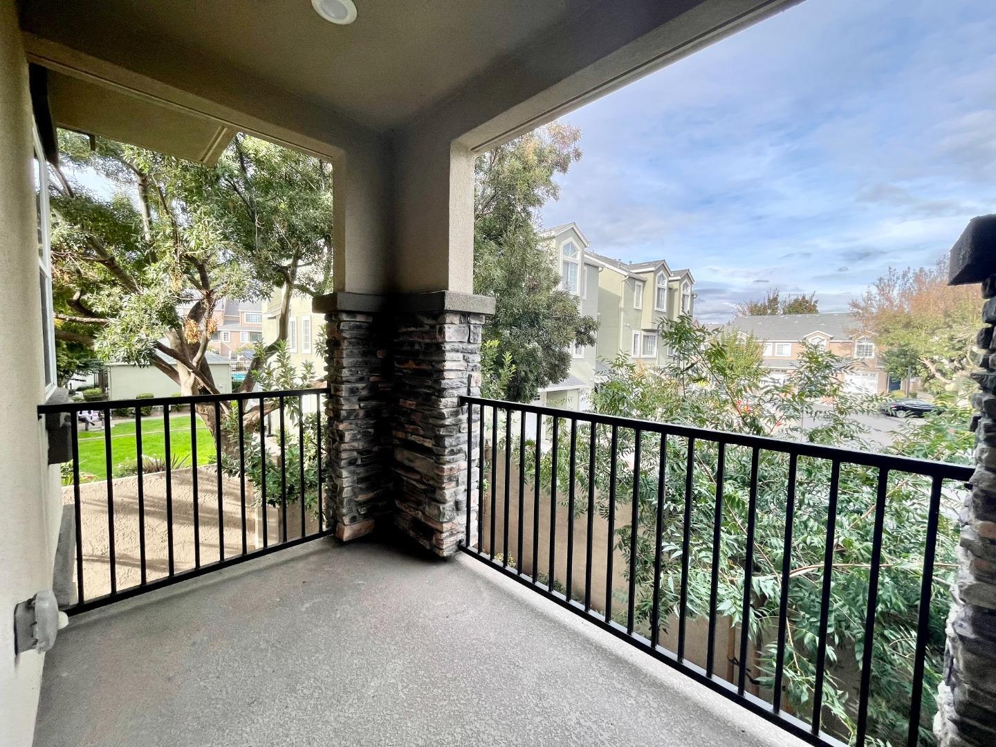 24500 Autumn Mist Way