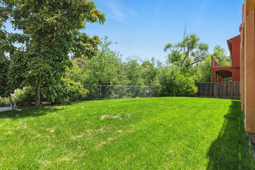 Hayward, California 94541, United States, 4 Bedrooms Bedrooms, ,3 BathroomsBathrooms,Residential,Active,247843