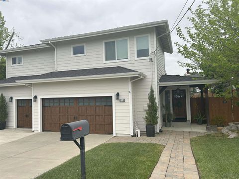 588 E Angela St Pleasanton CA 94566
