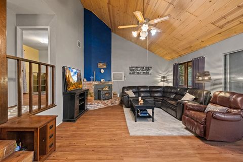 Photo of 17851 Robin Rd, Twain Harte, CA 95383 (MLS # 41123220)