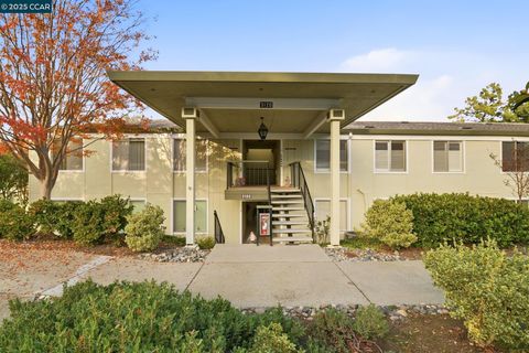 Photo of 3120 Ptarmigan Dr. #3, Walnut Creek, CA 94595 (MLS # 41118910)