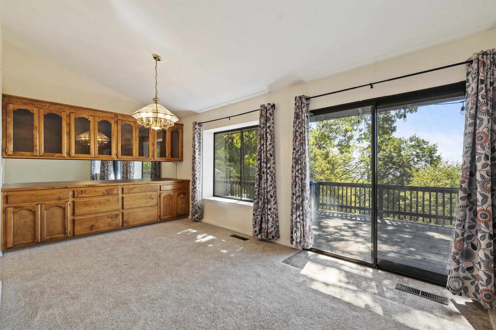 Sonora, California 95370, United States, 3 Bedrooms Bedrooms, ,3 BathroomsBathrooms,Residential,Active,22043