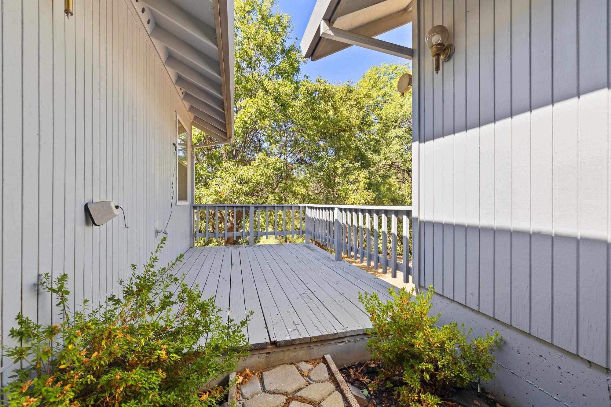 Sonora, California 95370, United States, 3 Bedrooms Bedrooms, ,3 BathroomsBathrooms,Residential,Active,22043