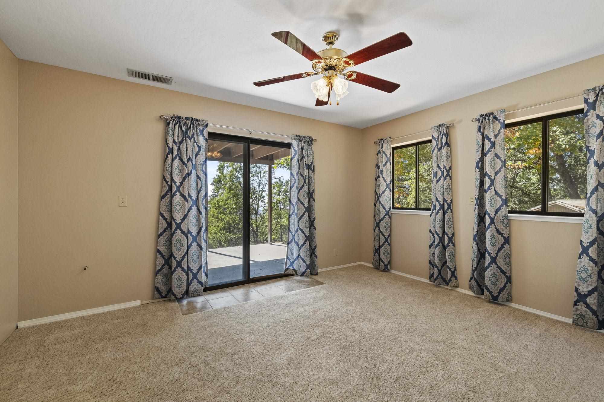 Sonora, California 95370, United States, 3 Bedrooms Bedrooms, ,3 BathroomsBathrooms,Residential,Active,22043