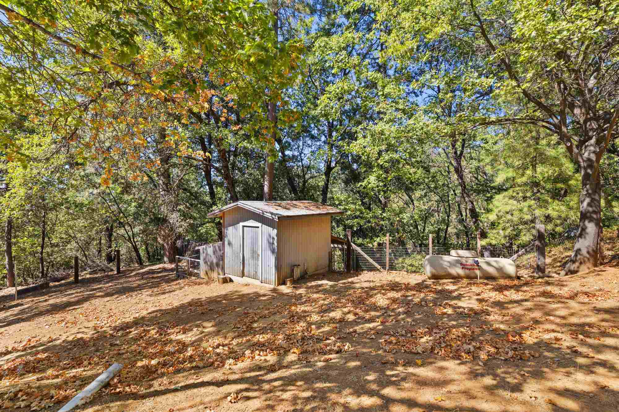 Sonora, California 95370, United States, 3 Bedrooms Bedrooms, ,3 BathroomsBathrooms,Residential,Active,22043