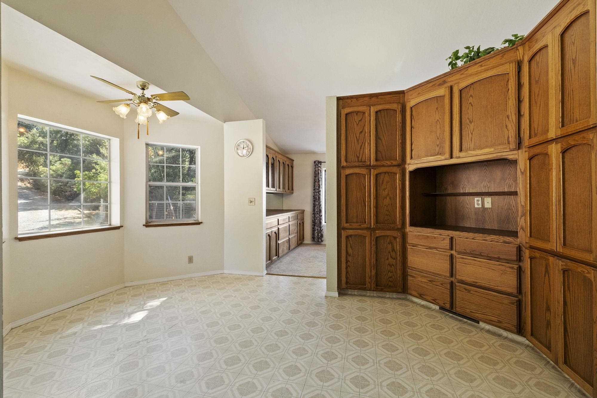 Sonora, California 95370, United States, 3 Bedrooms Bedrooms, ,3 BathroomsBathrooms,Residential,Active,22043