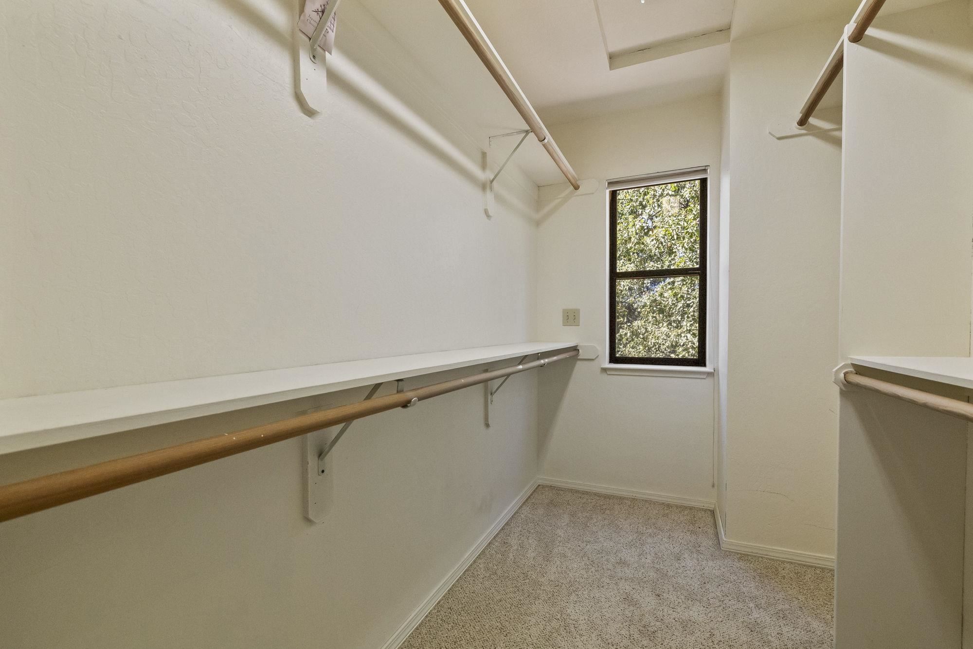 Sonora, California 95370, United States, 3 Bedrooms Bedrooms, ,3 BathroomsBathrooms,Residential,Active,22043