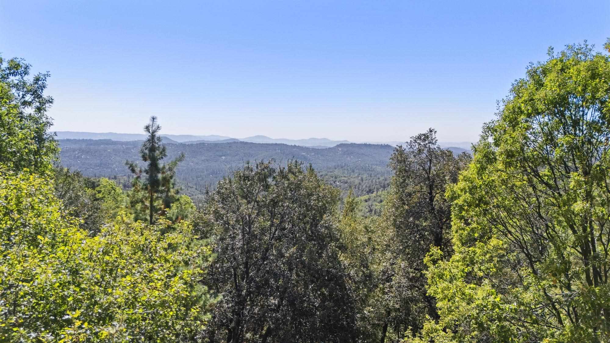 Sonora, California 95370, United States, 3 Bedrooms Bedrooms, ,3 BathroomsBathrooms,Residential,Active,22043