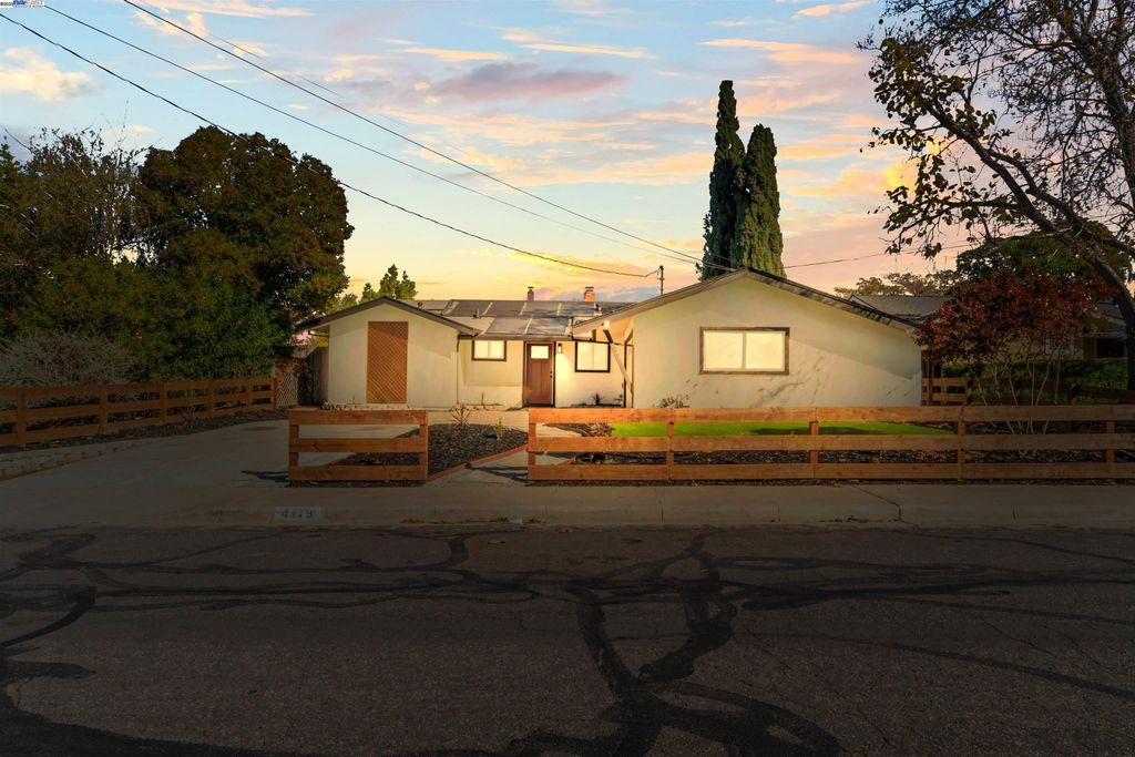 Photo of 4119 Churchill Dr, Concord, CA 94521 (MLS # 41117248)