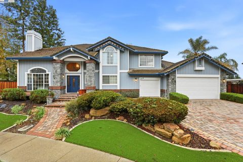 Photo of 1414 Columbine Way, Livermore, CA 94551 (MLS # 41117523)