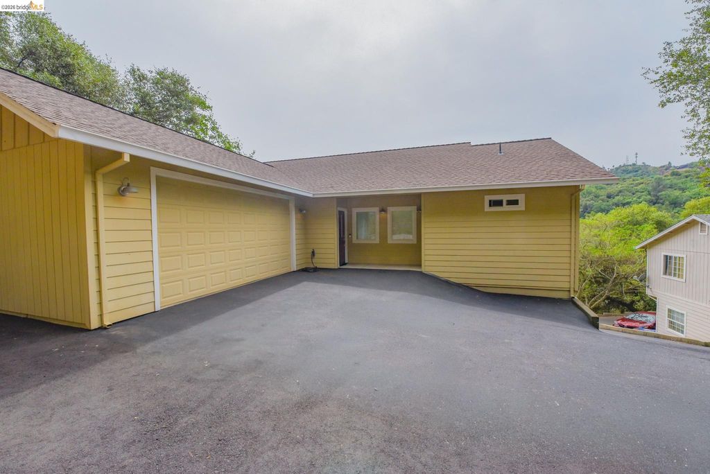 Photo of 294 S Arbona Circle, Sonora, CA 95370 (MLS # 41129147)