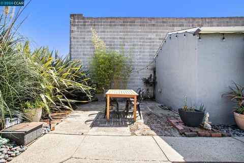 A home in San Leandro