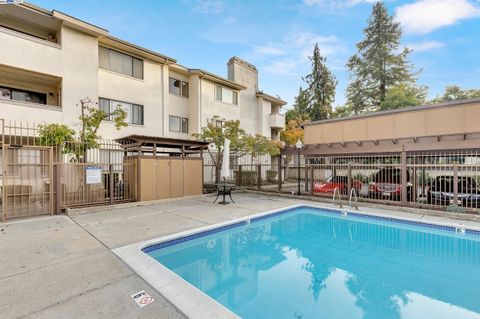 Photo of 39993 Fremont Blvd #112, Fremont, CA 94538 (MLS # 41118630)