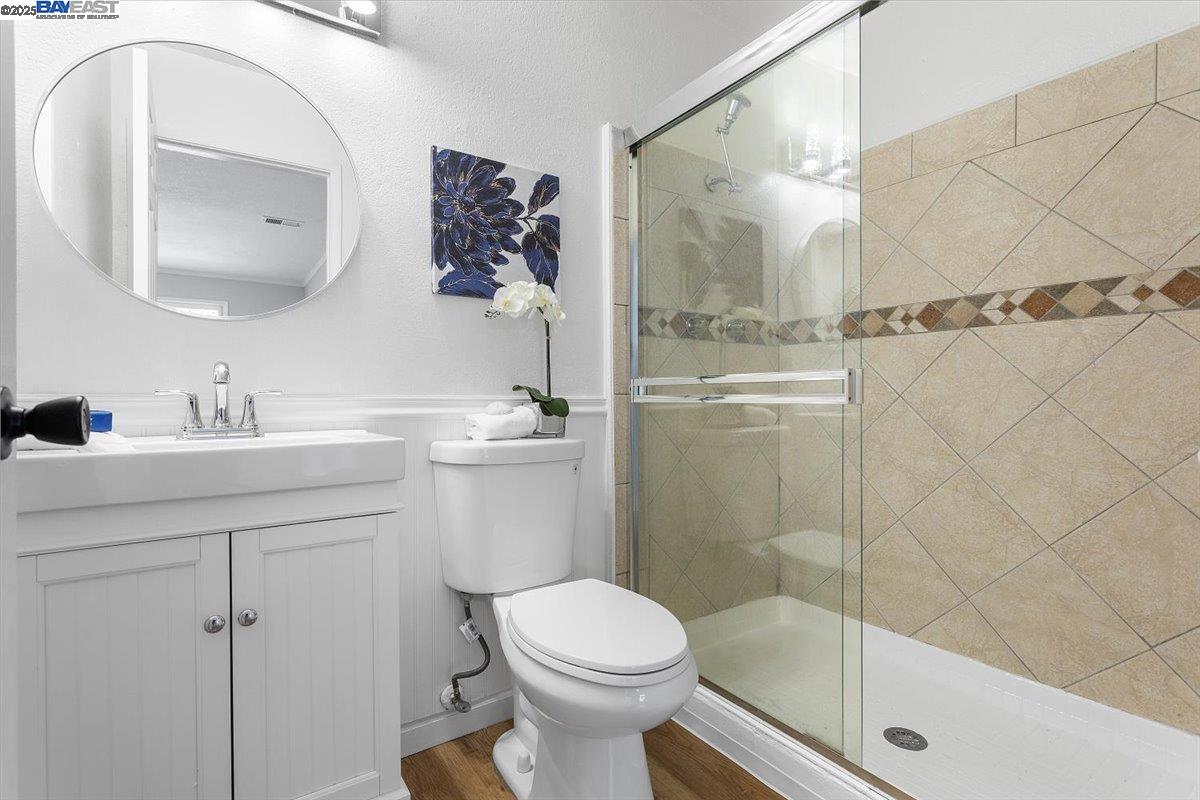 Union City, California 94587, United States, 2 Bedrooms Bedrooms, ,2 BathroomsBathrooms,Residential,Active,232608