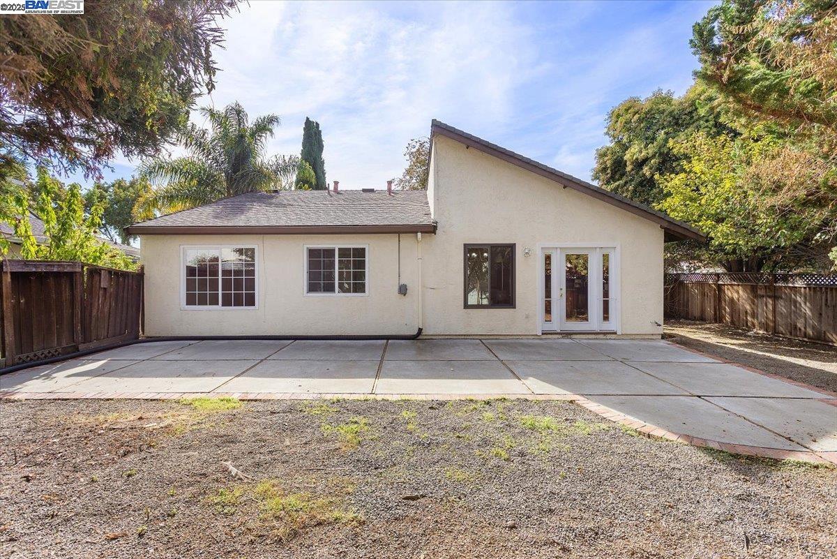 Union City, California 94587, United States, 2 Bedrooms Bedrooms, ,2 BathroomsBathrooms,Residential,Active,232608