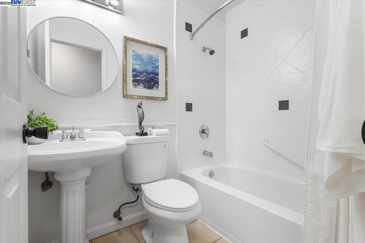 Union City, California 94587, United States, 2 Bedrooms Bedrooms, ,2 BathroomsBathrooms,Residential,Active,232608