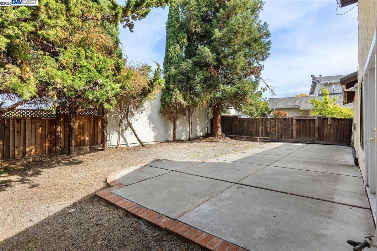 Union City, California 94587, United States, 2 Bedrooms Bedrooms, ,2 BathroomsBathrooms,Residential,Active,232608