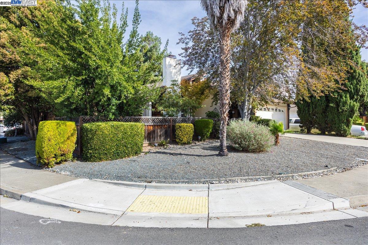 Union City, California 94587, United States, 2 Bedrooms Bedrooms, ,2 BathroomsBathrooms,Residential,Active,232608