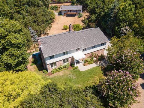 A home in Monte Sereno