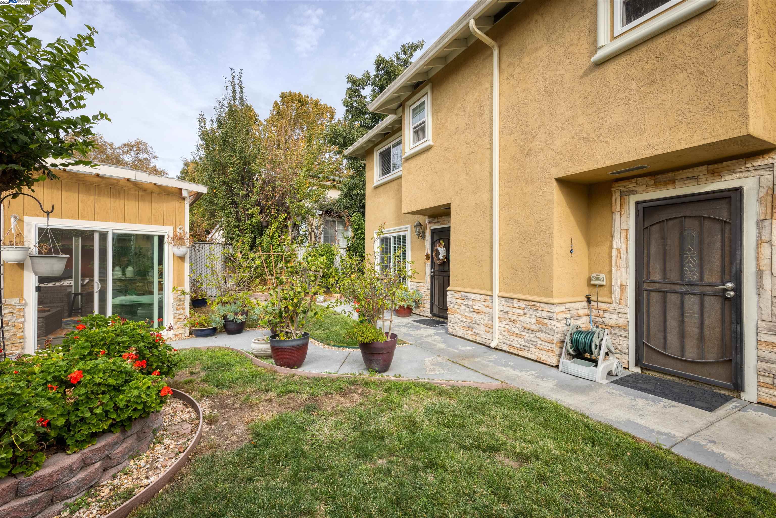 2610 Hop Ranch Rd