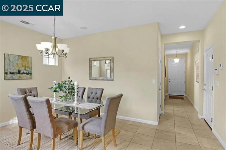 460 W Viento St