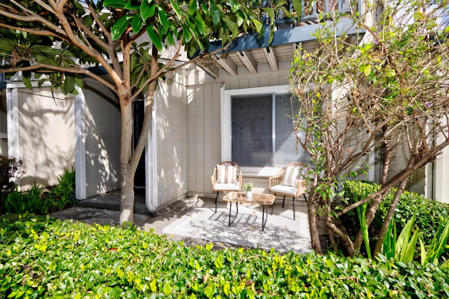 4210 Comet Circle