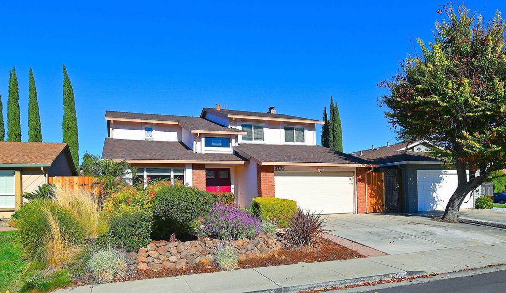 Photo of 5091 Saint Celestine Court, Concord, CA 94521 (MLS # 41120382)