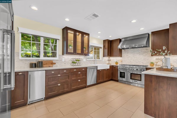 2330 GILL PORT LN, WALNUT CREEK, CA 94598 - Image 4a8f19e68043461925ed9bf5ecb6aa6f/1461806454