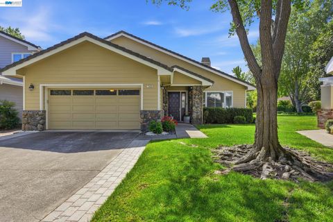 Photo of 7880 La Quinta Ct, Pleasanton, CA 94588 (MLS # 41130296)