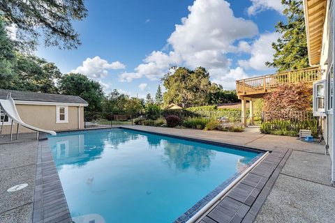 A home in Palo Alto